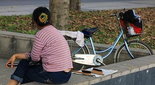 街头擦鞋网站内容分析怎么写？如何优化SEO效果？