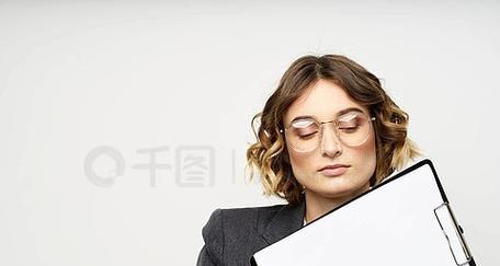 如何给外国人做网站推广？有哪些有效的策略和技巧？